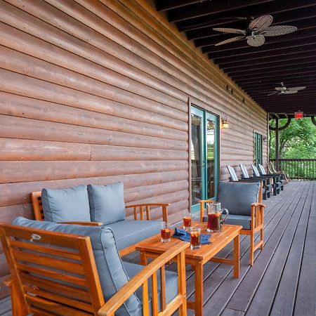 Hickory Ridge By Avantstay Incredible Private Elevated Cabin Sleeps 20 Gatlinburg Exterior foto