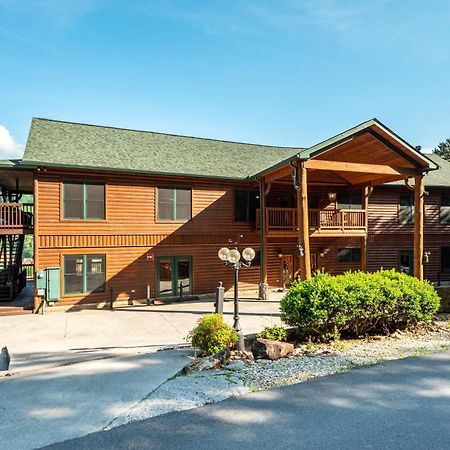 Hickory Ridge By Avantstay Incredible Private Elevated Cabin Sleeps 20 Gatlinburg Exterior foto