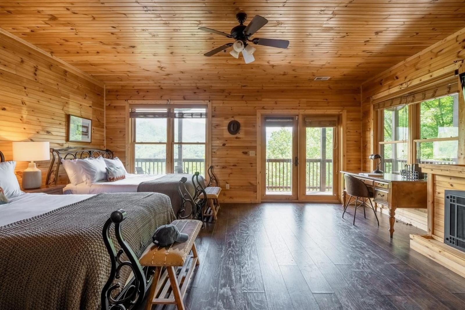 Hickory Ridge By Avantstay Incredible Private Elevated Cabin Sleeps 20 Gatlinburg Exterior foto